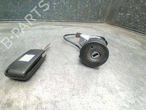 ignition-barrel-citroen-c4-picasso-i-mpv-ud_-16-hdi-110-4162xt-2006-2007-2008-2009-2010-2011-2012-2013-2014-2015-10760189 main image