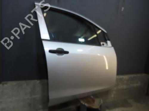 Używane Drzwi przednie prawe SUZUKI SPLASH (EX) 1.0 (A5B310) (65 hp) 21180153