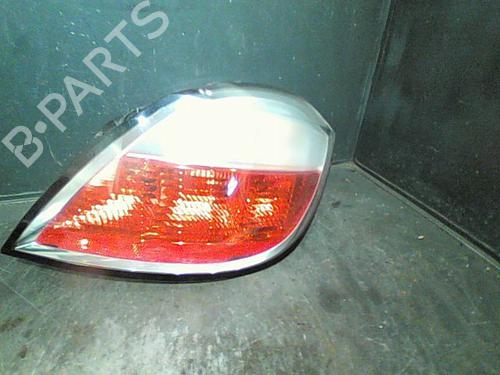 Used Right taillight OPEL ASTRA H (A04) 1.6 (L48) (105 hp) 10768810