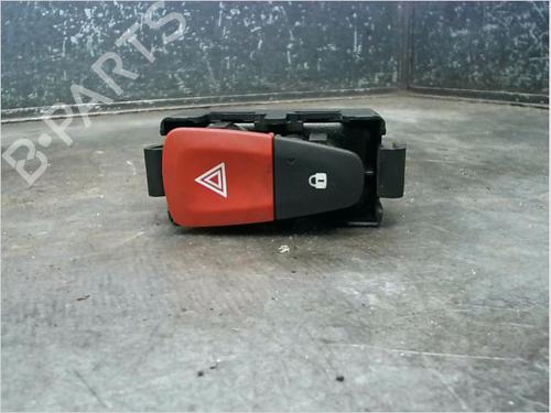 Used Warning switch RENAULT GRAND SCÉNIC III (JZ0/1_) 1.9 dCi (JZ0J, JZ0N, JZ1K, JZ1S) (131 hp) 23113545