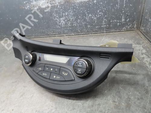 Climate control TOYOTA YARIS (_P13_) 1.4 D (NLP130_, NLP130) | BP17134236I5
