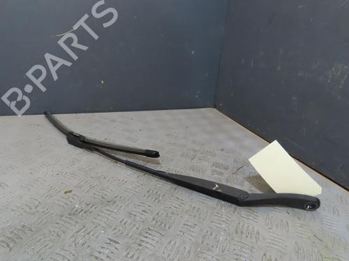 Used Front windshield wiper arm DACIA DUSTER (HS_) 1.2 TCe 125 (125 hp) 24600935