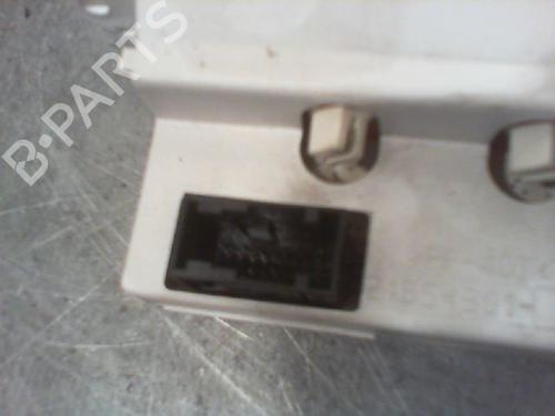 Used Display monitor PEUGEOT 206+ (2L_, 2M_) 1.4 HDi eco 70 (68 hp) 23113996