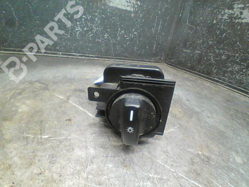 Used Headlight switch MERCEDES-BENZ B-CLASS Sports Tourer (W245) B 180 CDI (245.207) (109 hp) 11738653