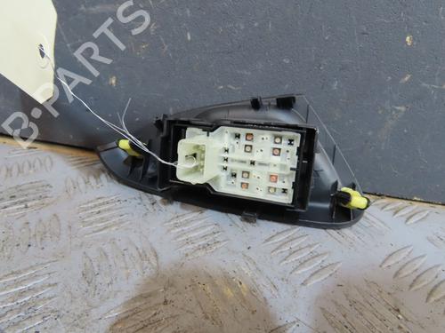 Used Left front window switch CITROËN C1 II (PA_, PS_) 1.2 VTi 82 (82 hp) 31056182