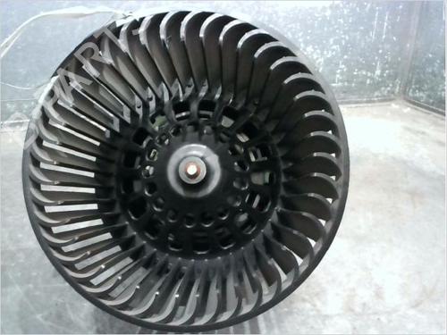 Heater blower motor PEUGEOT 208 I (CA_, CC_) 1.2 VTI 82 | BP15492147M62