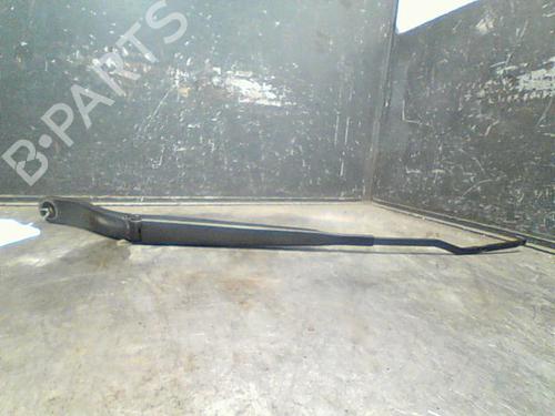Used Front windshield wiper arm CITROËN DS3 (SA_) 1.6 HDi 90 (92 hp) 14873889