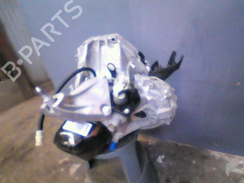 Used Gearbox RENAULT TWINGO II (CN0_) 1.5 dCi (CN0E) (64 hp) 11210274