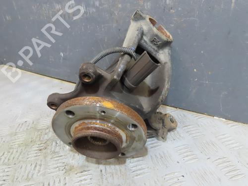 Used Right front steering knuckle CITROËN C3 III (SX) 1.2 PureTech 82 (83 hp) 32277371
