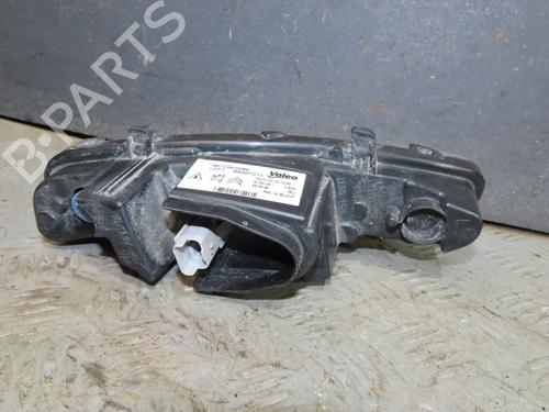 Used Left daytime light Left daytime light 38313326 38313326