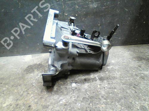 Gearbox PEUGEOT 206 Hatchback (2A/C) 1.4 i | BP10759815M3