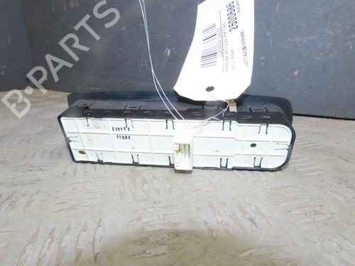 Venstre fortil elrude kontakt RENAULT MEGANE III Coupe (DZ0/1_) 1.6 dCi (DZ00, DZ12, DZ2A, DZ13) (130 hp) 32100374