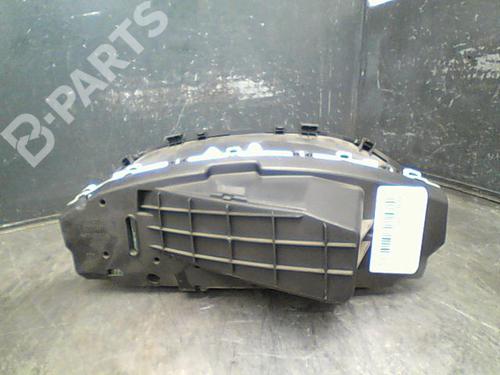 Used Instrument cluster TOYOTA YARIS (_P9_) 1.4 D-4D (NLP90_, NLP90R) (90 hp) 10762684