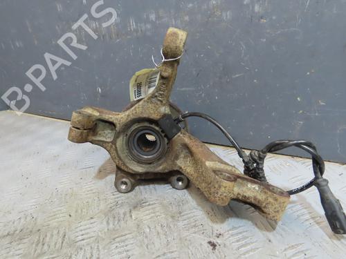 Used Left front steering knuckle DACIA SANDERO 1.6 MPI 85 (BS03) (84 hp) 30955748