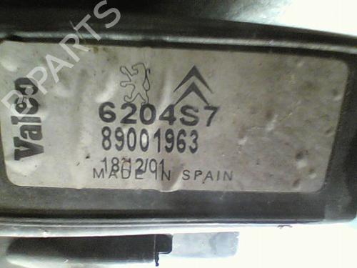 Used Left headlight PEUGEOT 206 Hatchback (2A/C) 1.4 i (75 hp) 10768144