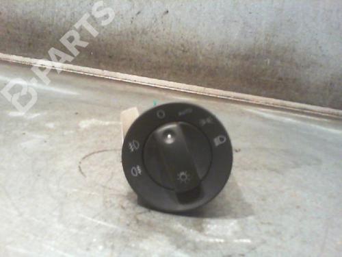 Forlygtekontakt SEAT EXEO ST (3R5) 2.0 TDI (120 hp) 11211304