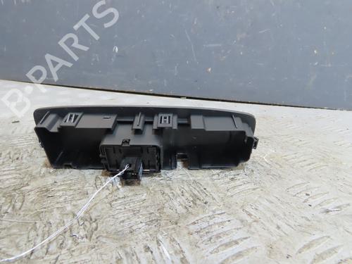Used Switch RENAULT MEGANE IV Grandtour (K9A/M/N_) 1.5 Blue dCi 115 (K9A6) (116 hp) 29645056