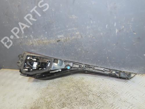 right-tailgate-light-renault-megane-iv-hatchback-b9amn_-2015-37083231 main image