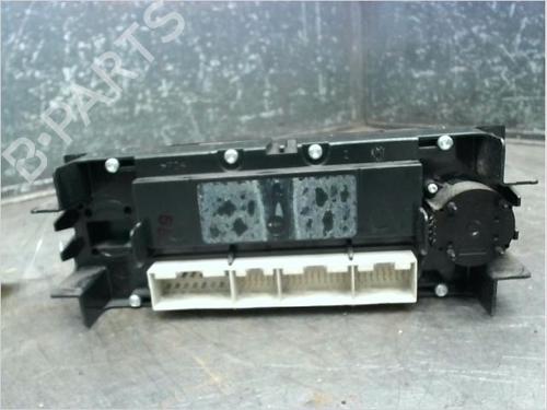Used Climate control VW BORA Variant (1J6) 1.9 TDI (130 hp) 12528867
