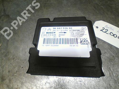 Used ECU airbags PEUGEOT 5008 (0U_, 0E_) 1.6 HDi (110 hp) 10762818