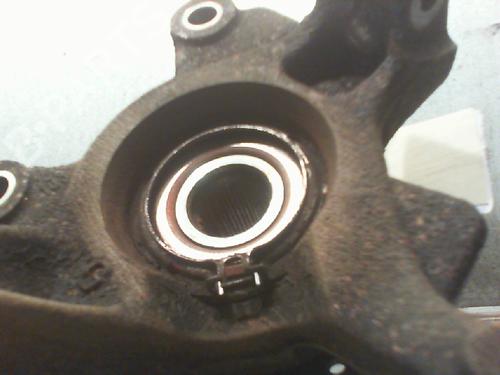 Used Right front steering knuckle RENAULT CLIO III (BR0/1, CR0/1) 1.5 dCi (75 hp) 23112982