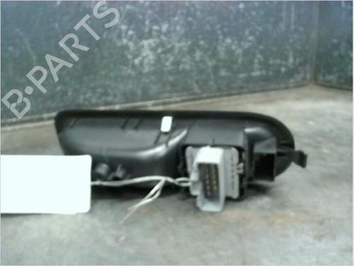 Used Left front window switch RENAULT CLIO III (BR0/1, CR0/1) 1.5 dCi (C/BR0G, C/BR1G) (68 hp) 14979648