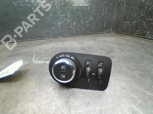 Used Headlight switch OPEL MERIVA B MPV (S10) 1.7 CDTI (75) (110 hp) 10762377