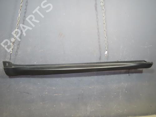 Højre sidekjole Højre sidekjole CITROËN C4 CACTUS 1.2 VTi 82 (82 hp) 33770314 33770314