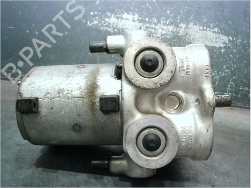 Used ABS pump MERCEDES-BENZ C-CLASS (W202) C 220 D (202.121) (95 hp) 15685575