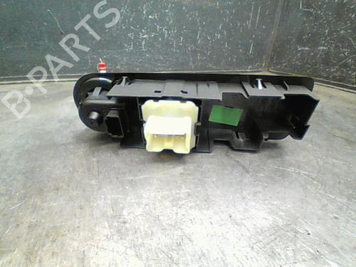 left-front-window-switch-renault-clio-iv-bh_-15-dci-90-254118044r-2012-2013-2014-2015-2016-2017-2018-2019-2020-2021-10766183 main image