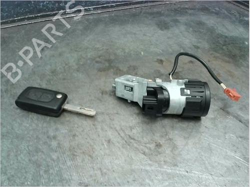 Used Ignition barrel CITROËN C3 I (FC_, FN_) 1.4 i (73 hp) 13213907