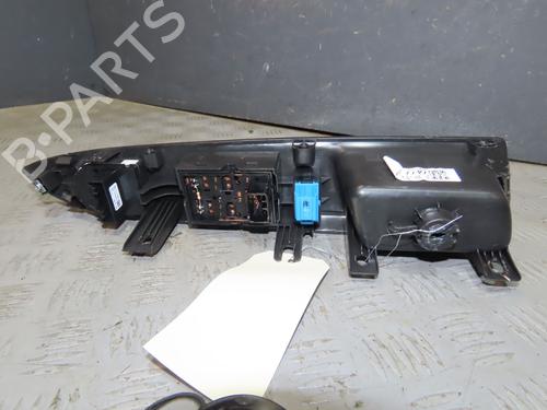 left-front-window-switch-opel-karl-c16-2015-2016-2017-2018-2019-33948317 main image