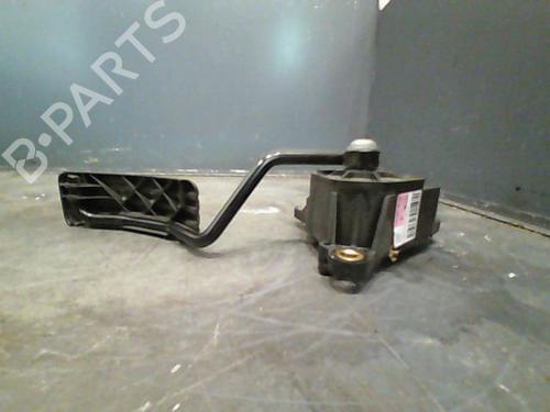 Used Pedal RENAULT KANGOO / GRAND KANGOO II (KW0/1_) 1.5 dCi 85 (KW0K, KW0L, KW0B) (86 hp) 11209618