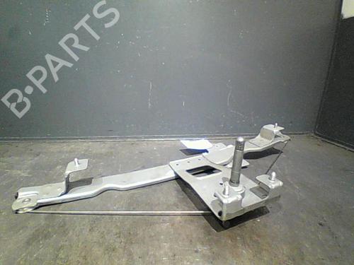 Used Front right window mechanism DACIA SANDERO 1.2 16V LPG (75 hp) 11212013