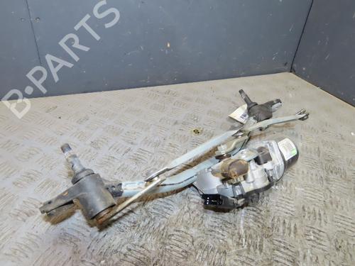 Used Front wiper motor RENAULT CLIO III (BR0/1, CR0/1) 1.5 dCi (75 hp) 25705715