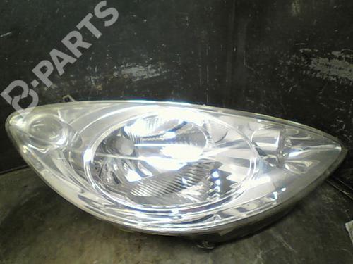 Used Right headlight Right headlight PEUGEOT 1007 (KM_) 1.6 16V (109 hp) 10730681 10730681