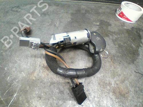 Used Ignition barrel CITROËN XSARA Coupe (N0) 1.9 TD (90 hp) 23112597