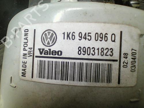 Used Right taillight VW GOLF V (1K1) 1.9 TDI (105 hp) 10768702