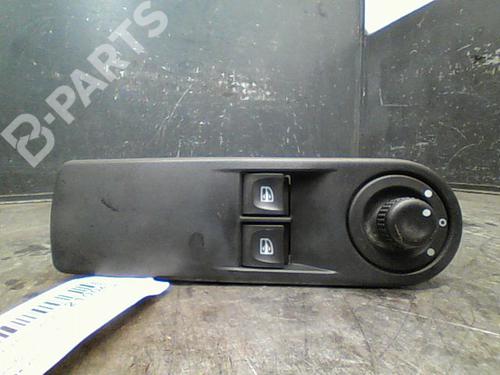 Used Left front window switch RENAULT CLIO IV (BH_) 1.5 dCi 90 (90 hp) 10766137