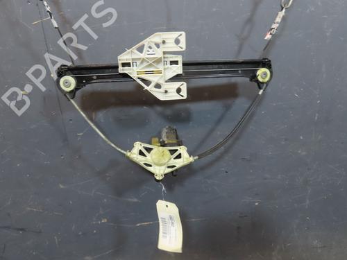 Alzacristallo posteriore destro AUDI A3 Limousine (8VS, 8VM) 2.0 TDI (150 hp) 31984558