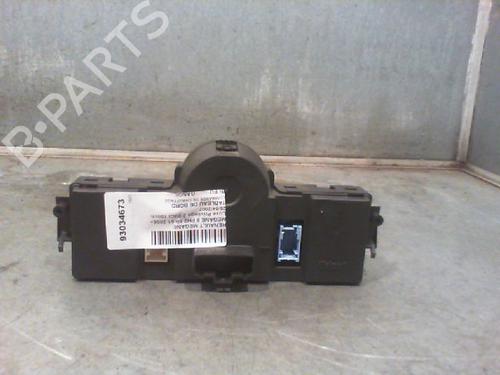 Used Climate control RENAULT MEGANE II Saloon (LM0/1_) 2.0 dCi (150 hp) 23113812