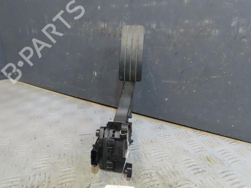 Pedal RENAULT TWINGO III (BCM_, BCA_) 1.0 SCe 75 (73 hp) 32223249