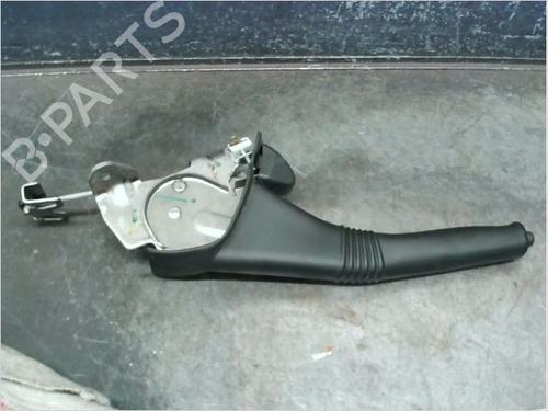 Parkbremsarm/handtak DACIA SANDERO II TCe 90 (B8M1, B8MA, B8AC) (90 hp) 14978796