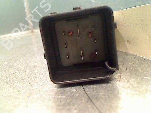 Used Electronic module Electronic module PEUGEOT 407 SW (6E_, 6D_) 2.0 HDi (126 hp) 23111813 23111813