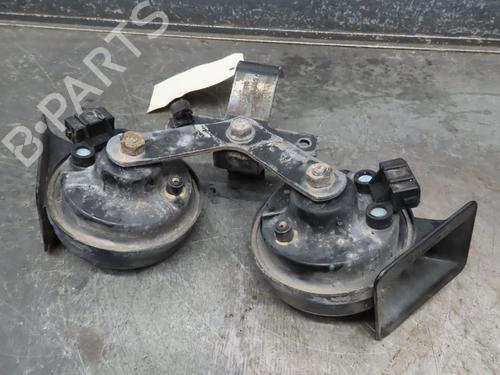 Horn AUDI TT (8N3) 1.8 T (180 hp) 17738540