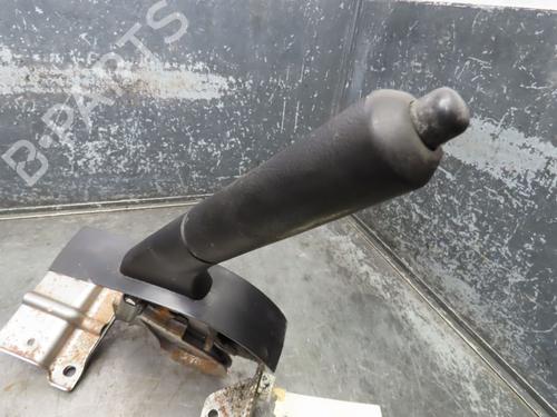 Used Hand brake ISUZU D-MAX I (TFR, TFS) 2.5 DiTD 4x4 (TFS86_) (136 hp) 17037213