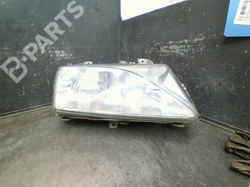 Used Right headlight PEUGEOT 806 (221) 2.1 td 12V (109 hp) 10767964