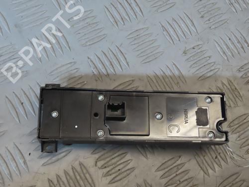 Used Left front window switch FORD FOCUS II (DA_, HCP, DP) 2.0 TDCi (136 hp) 23115537
