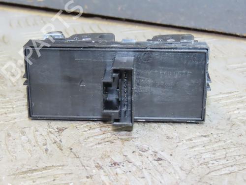 left-front-window-switch-seat-leon-5f1-2012-2013-2014-2015-2016-2017-2018-2019-2020-2021-32332288 main image