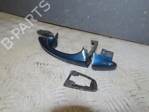 front-right-exterior-door-handle-skoda-karoq-nu7-nd7-2017-33417610 main image